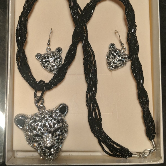Unlisted Jewelry - Sparkly jaguar leopard cheetah Necklace & Earrings